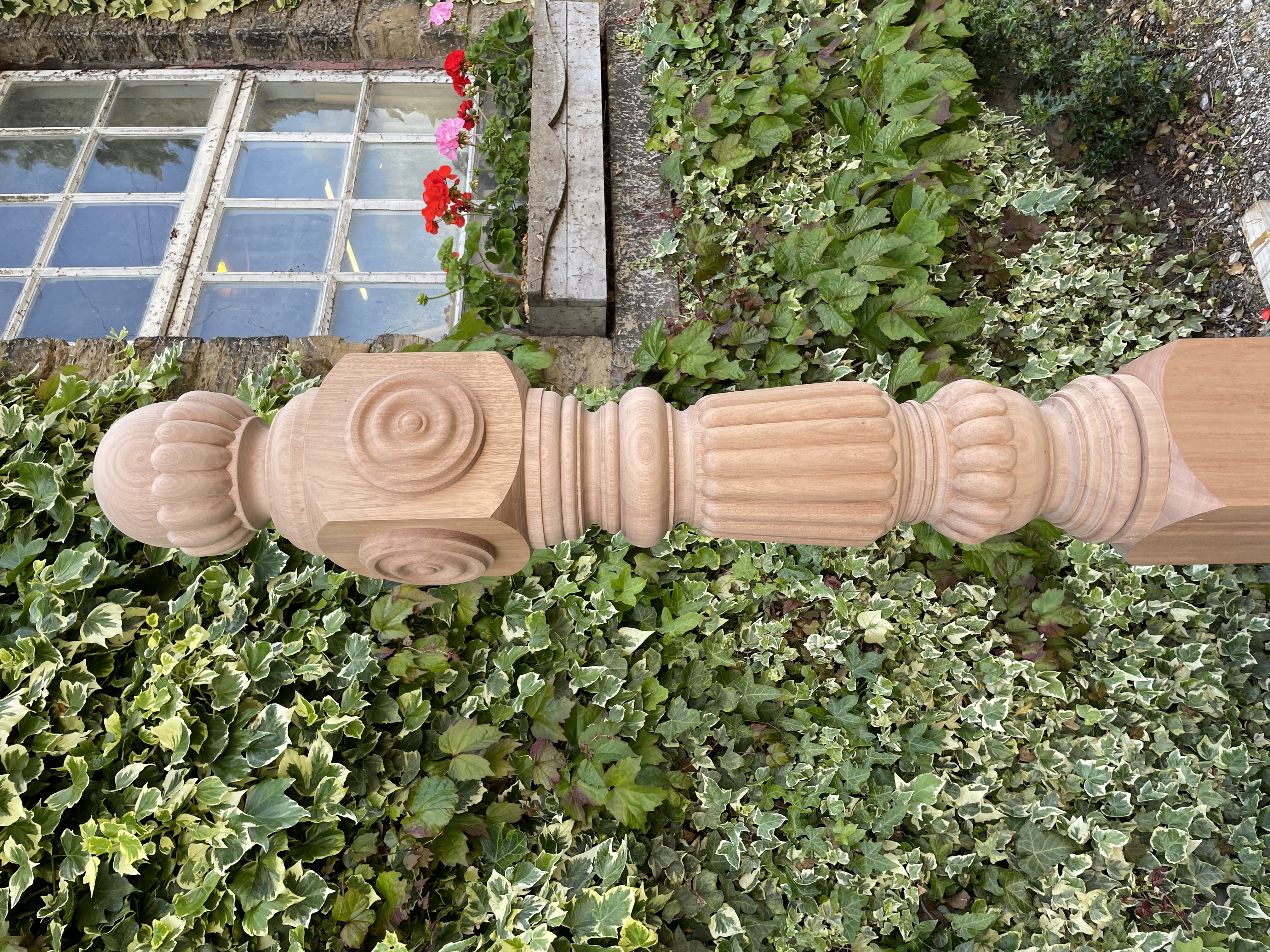 a feature newel